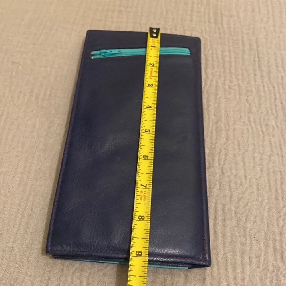 LOLAFALK WALLET BAG . The Stella Travel Wallet Clutch.